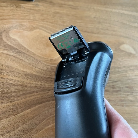 Remington R5 Razor-for parts only - Picture 5 of 12